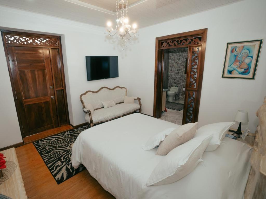 Salamina Highs Hotel Eksteriør billede